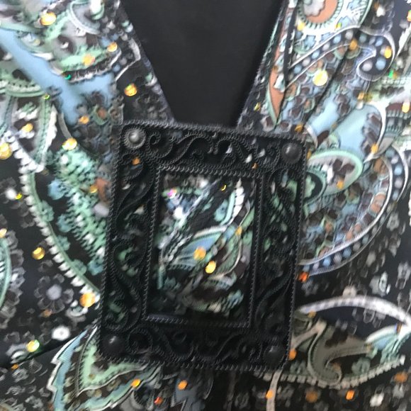 ❤️ Beautiful embellished ladies blouse size medium - Picture 2 of 7